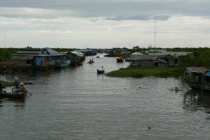 03 Villaggio di pescatori di chong khneas sul lago tonlesap